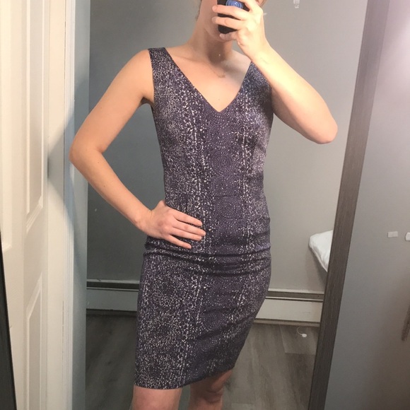 Tory Burch Purple Floral V Neck Sleeveless Sheath Knee Length Work Party size 4 - Picture 2 of 10